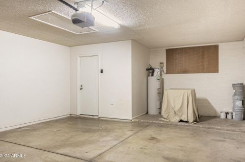 12414 44th Ln, Glendale AZ  85304-2307 exterior