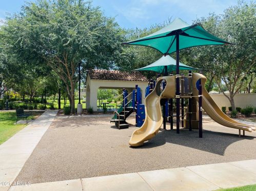 3621 Leslie Dr, Gilbert AZ  85296-2863 exterior