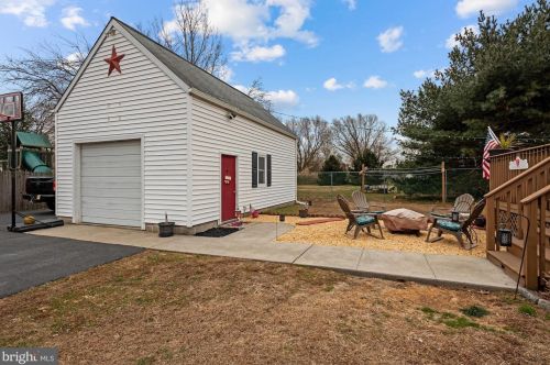 41 Andaloro Way, West Deptford NJ  08093-1640 exterior