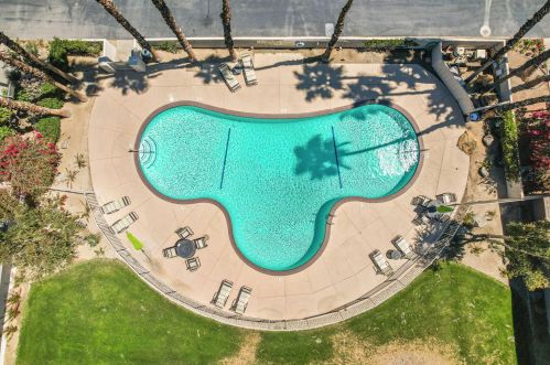 49131 Washington St, La Quinta CA  92253-2214 exterior