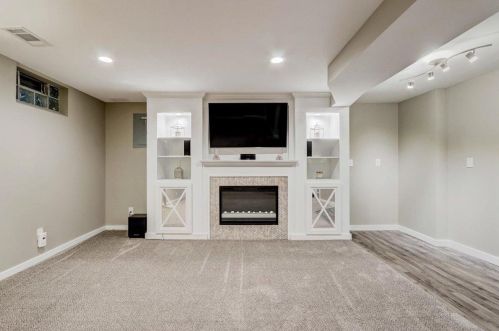 709 Westowne Ave, Waukesha WI  53188-2833 exterior