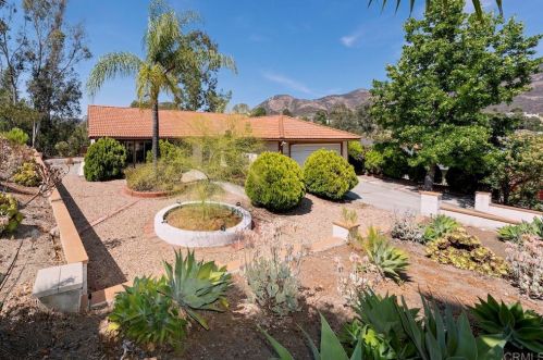 6626 Tuxedo Rd, San Diego, CA 92119-1545