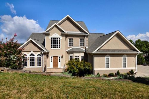 5911 Paddington Ct, Roanoke, VA 24018-7408