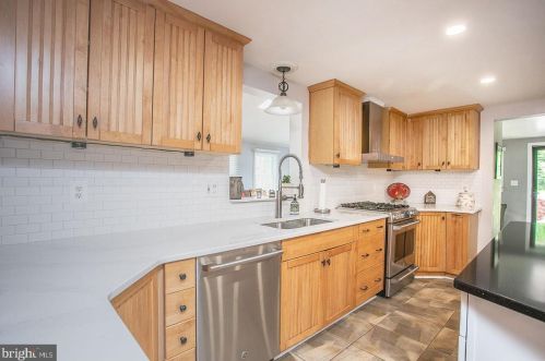 3937 Mill Rd, Collegeville PA  19426-1311 exterior