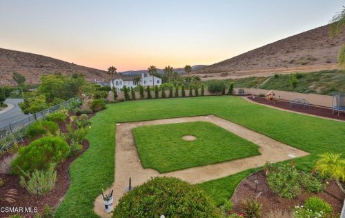 5391 Evening Sky Dr, Simi Valley CA  93063-5744 exterior