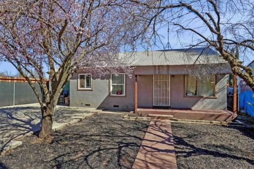 805 Colorado Ave, Modesto CA  95351-3804 exterior