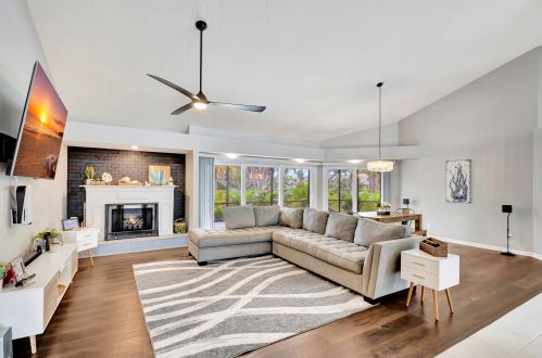 10440 Jupiter Narrows Dr, Hobe Sound FL 33455-3254 exterior