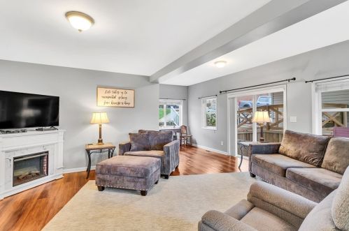 1029 5th Ext, Verona, PA 15147-2156