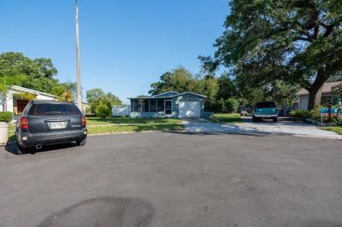 6138 100th Cir, Pinellas Park FL  33782-3109 exterior