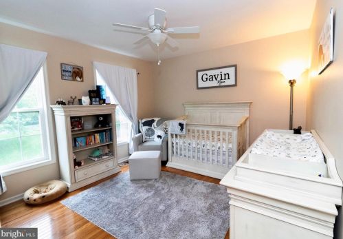 12 Bittersweet Dr, Cochranville PA  19330-1406 exterior