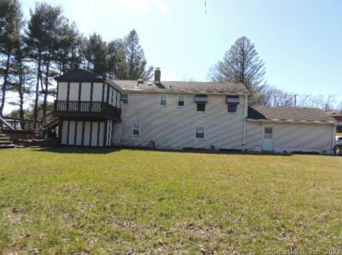 288 Upper State St, North Haven, CT 06473-1221