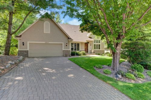 5805 Rosewood Ln, Minneapolis, MN 55442-1460