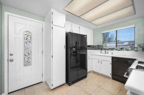 4308 Spoon Bill Way, Oceanside CA  92057-7508 exterior