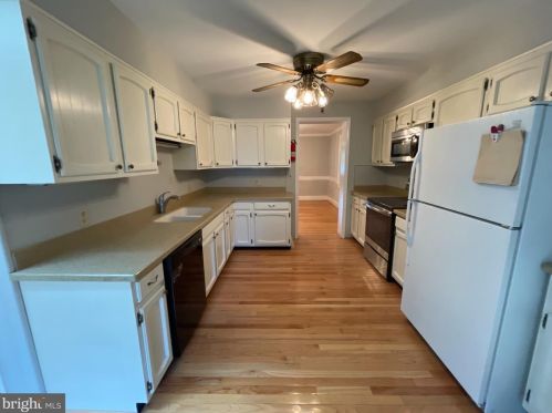 504 Church St, Charles Town WV  25414-1314 exterior