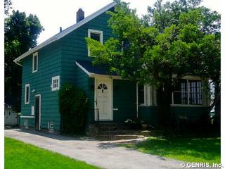 285 Roxborough Rd, Rochester, NY 14619-1443