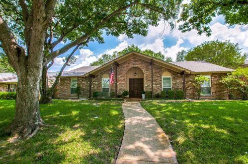 413 Canyon Ridge Dr, Richardson, TX 75080-1806