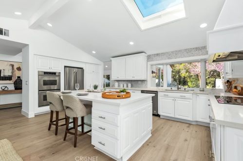4455 Park Alisal, Calabasas CA  91302-1757 exterior