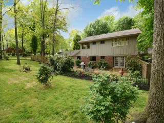 5374 Sea Isle Rd, Memphis, TN 38119-5908