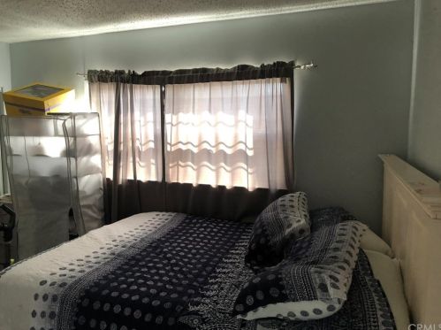 2686 Sepulveda Ave, San Bernardino CA  92404-3624 exterior