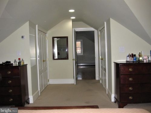 738 Bunker Hill Ave, Lawrence Township NJ  08648-4443 exterior