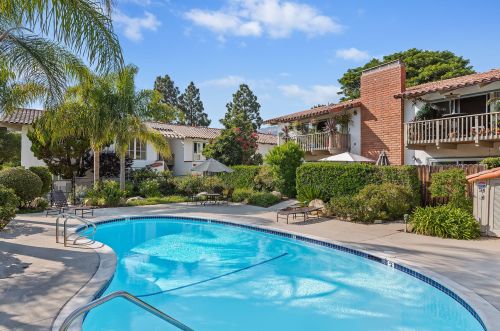 2648 State St, Santa Barbara CA  93105-3585 exterior