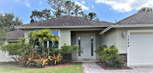 1298 Porter Rd, Fort Pierce, FL 34953-4244