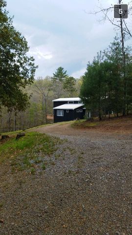 474 Hilltop Ln, Unaka, NC 28906-8517
