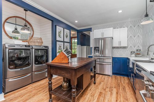 210 Efird St, Lexington SC  29072-3520 exterior