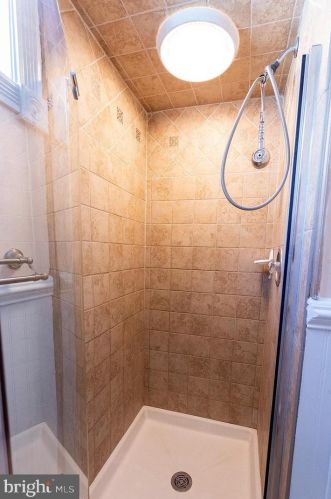 22 Klein Ave, Trenton, NJ 08629-1424