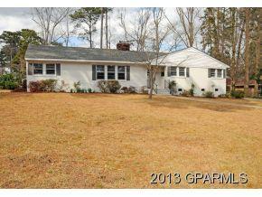 1711 Knollwood Dr, Greenville NC  27858-5322 exterior