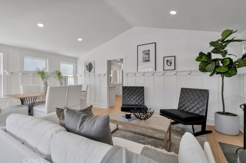 307 Fernando St, Newport Beach CA  92661-1236 exterior