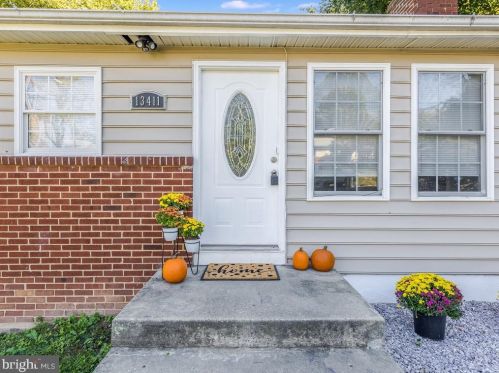 13411 Orchard Dr, Woodbridge, VA 22191-1820