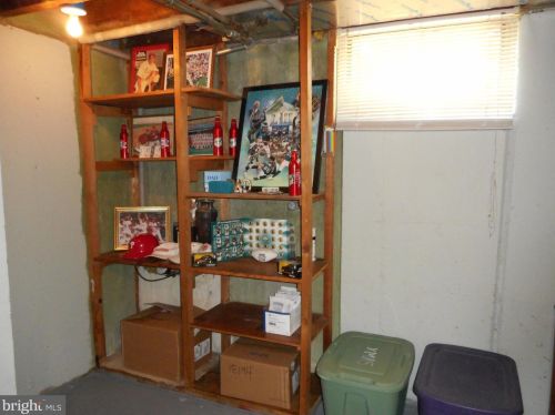 330 Pine St, Manor PA  19036-1008 exterior