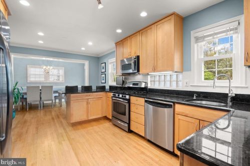 4916 41st St, Washington, DC 20016-1723