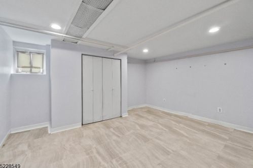 227 Hollywood Ave, East Orange NJ  07018-3941 exterior