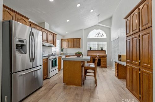 20077 Summit View Ct, Santa Clarita CA  91351-5709 exterior