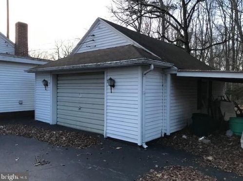 33049 Dupont Blvd, Frankford DE  19945-3800 exterior