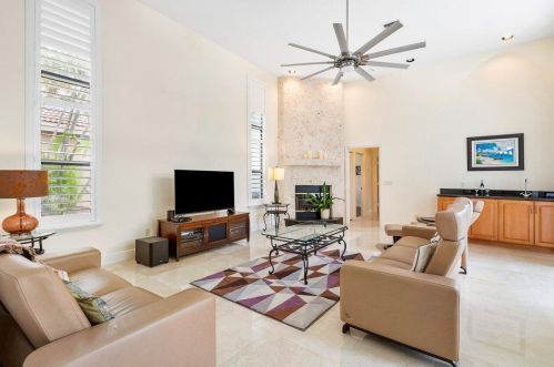 6670 Newport Lk Cir, Boca Raton FL 33496-3001 exterior