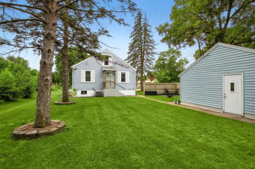 1621 Livingston St, La Crosse, WI 54603-2021