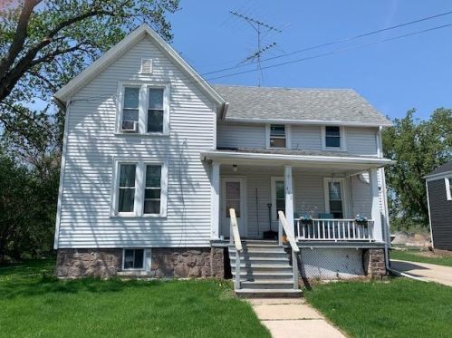 402 Hickory St, Fond Du Lac, WI 54935-4833