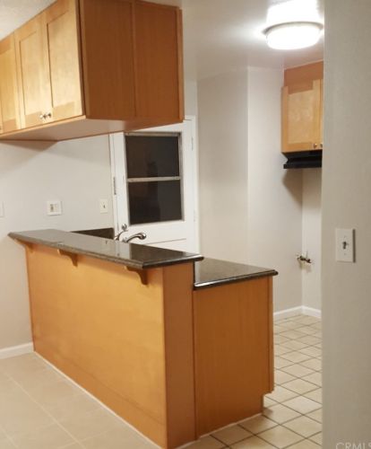 9713 Cedar St, Bellflower, CA 90706-6685