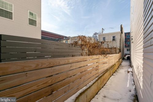 1323 17th St, Philadelphia PA  19121-5041 exterior