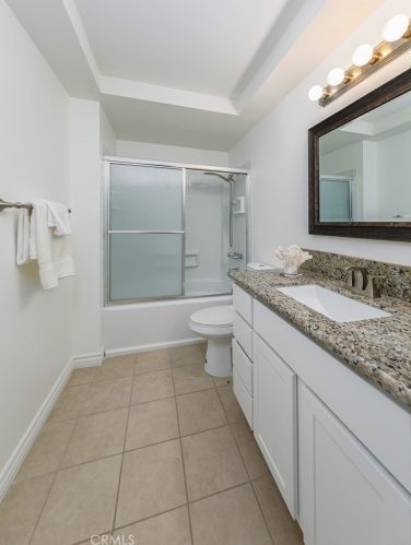 10404 Rutgers Ct, Cypress CA  90630-4229 exterior