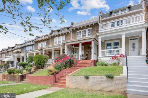 524 Edgewood St, Washington, DC 20017-3306