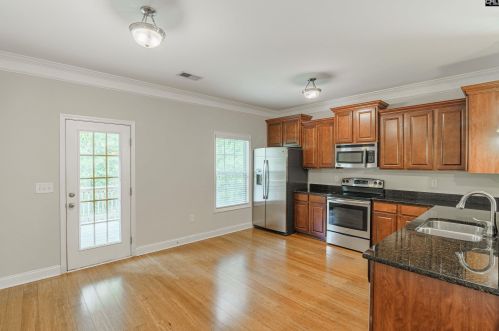 272 Tufton Ct, Cayce-West Columbia SC  29033-2752 exterior