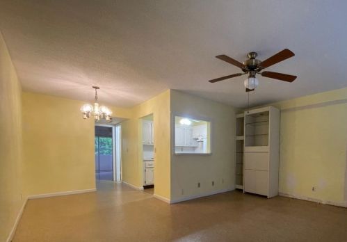 75 Bedford C, West Palm Beach, FL 33417-2282