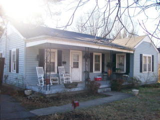 203 Jean St, Paris, TN 38242-4415