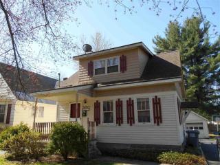627 Charles St, Schenectady, NY 12302-1431