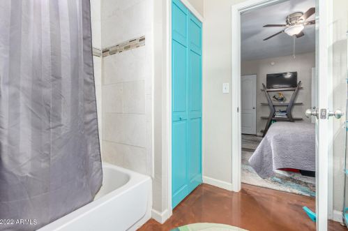 1416 Cactus Wren Dr, Phoenix AZ 85051-8107 exterior