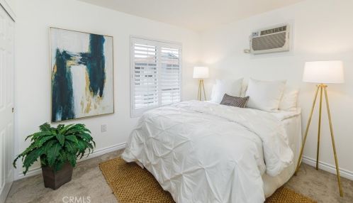 10404 Rutgers Ct, Cypress CA  90630-4229 exterior